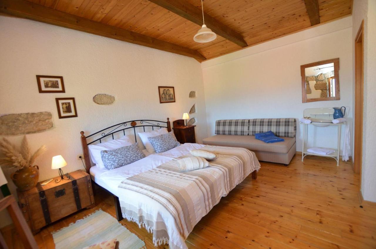 House Mikleus Villa Lovran Bagian luar foto
