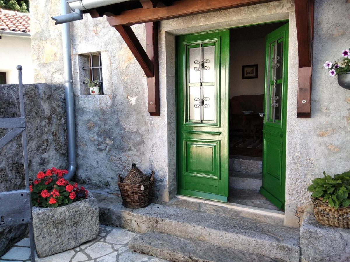House Mikleus Villa Lovran Bagian luar foto