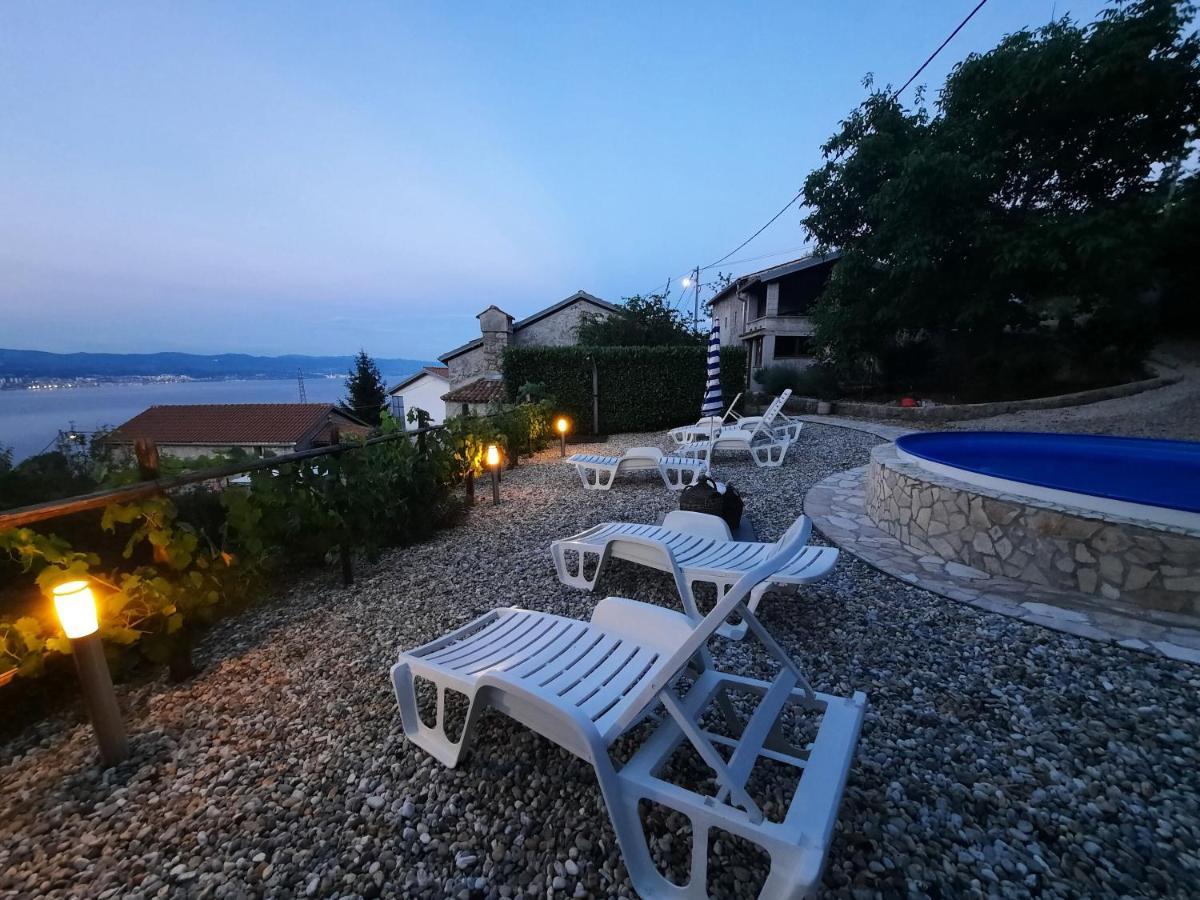 House Mikleus Villa Lovran Bagian luar foto