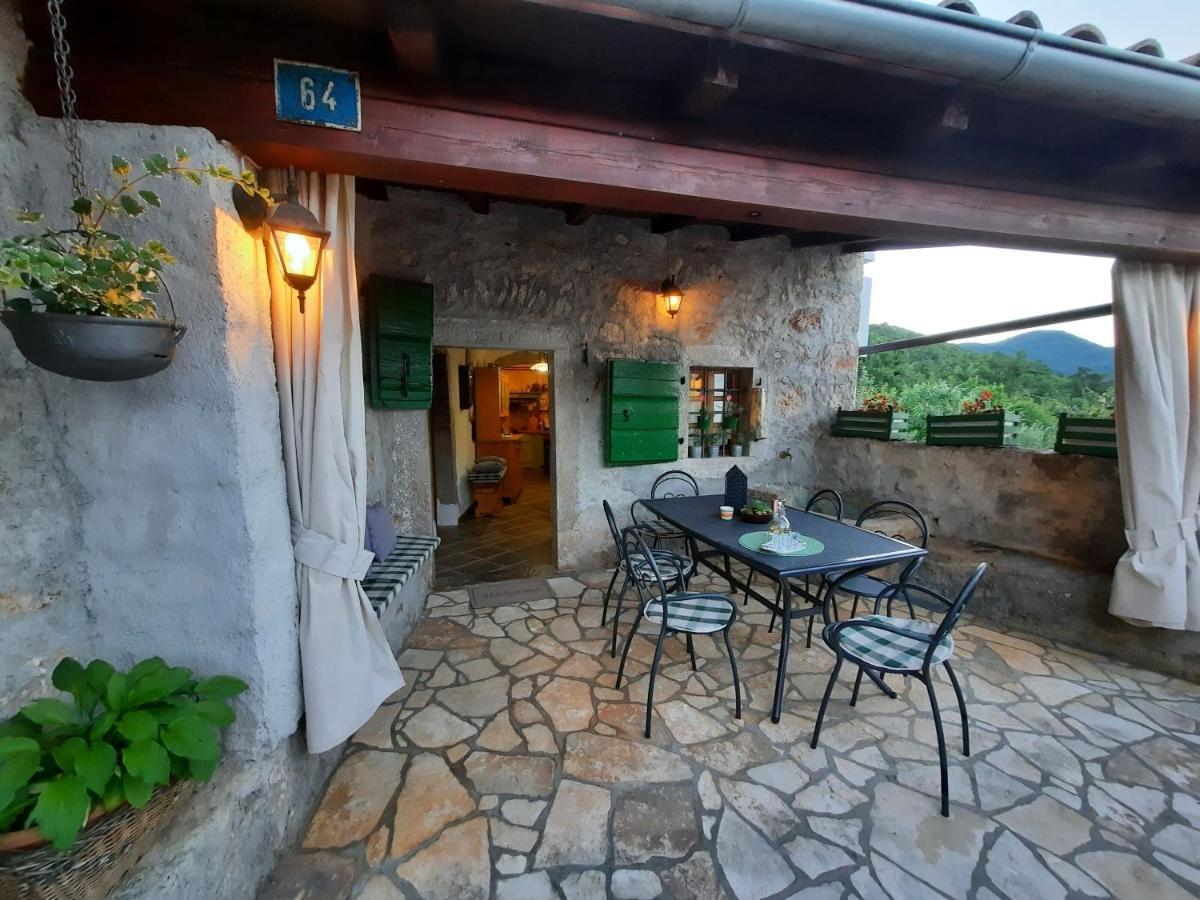 House Mikleus Villa Lovran Bagian luar foto